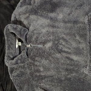 Super soft fuzzy pullover sz 3x Tote4